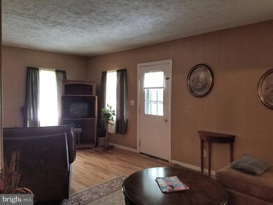 107 E 11th Ave, Ranson, WV 25438 - photo 5