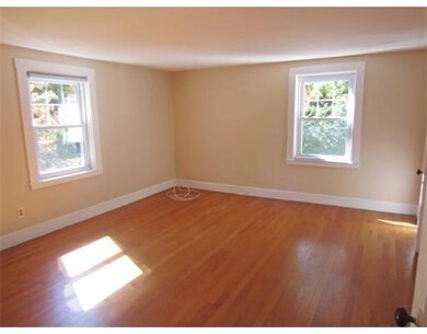 123 Washington St unit 123, Wellesley Hills, MA 02481 - photo 5