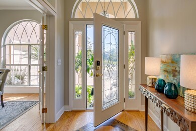 02 Entry Foyer