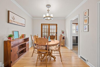6-web-or-mls-2508 46th St-19