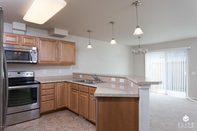 2438E52ndAve(5of17)