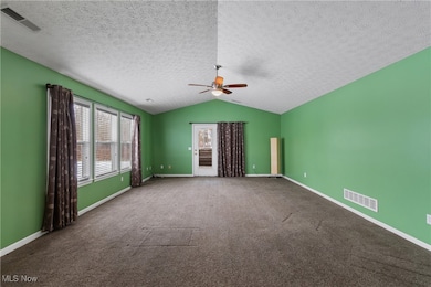 5289 Deer Trace Dr unit 23, Kent, OH 44240 - photo 5