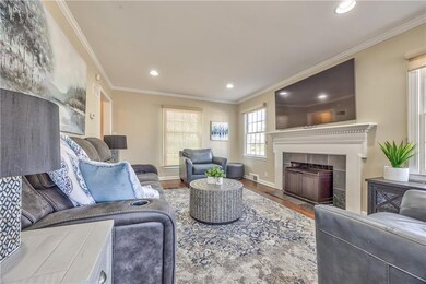 6203 Morningside Dr, Kansas City, MO 64113 - photo 5