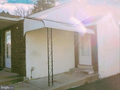 320 Heston Ave, Norristown, PA 19403 - photo 3