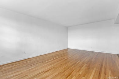 Bell Apartments unit 6C, Bayside, NY 11360 - photo 3