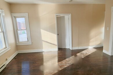 21 Waverly St unit 2, Springfield, MA 01107 - photo 5