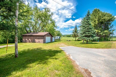 1091 Dalton Rd, Dalton, NH 03598 - photo 3