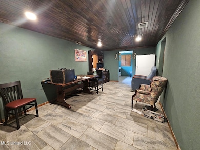living/dining room