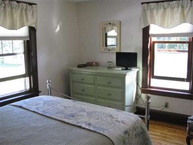 142 Salisbury St, Holden, MA 01520 - photo 7