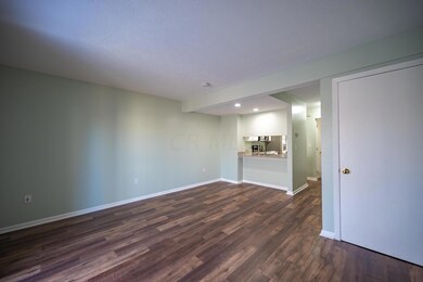 Fox Trail Cir - 09