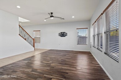 08-Living Area