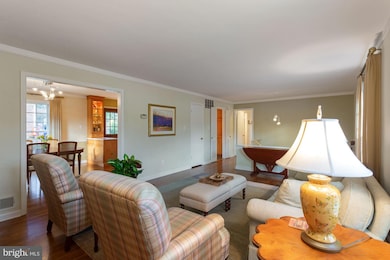 7414 Venice St, Falls Church, VA 22043 - photo 5