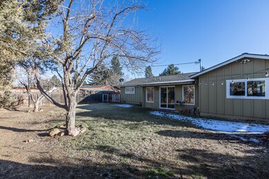 1304 NE Hollinshead Dr, Bend, OR 97701 - photo 7