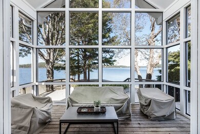 Screen porch