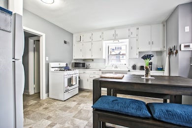 222 Myrtle St, Elkhart, IN 46514 - photo 5