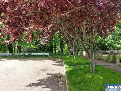 Dead End Street