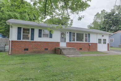 903 Shelbyview Dr, Shelbyville, TN 37160 - photo 3