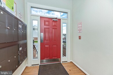 817 Stratford Way unit J, Frederick, MD 21701 - photo 3