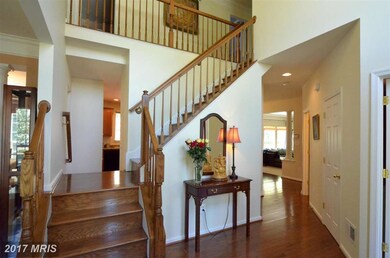 4874 Royal Coachman Dr, Elkridge, MD 21075 - photo 2