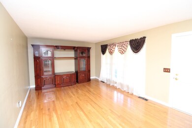 1403 Flippin Dr, Lafayette, TN 37083 - photo 6