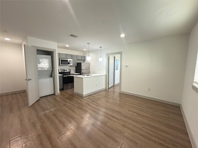 4526 Munger Ave unit 202, Dallas, TX 75204 - photo 6