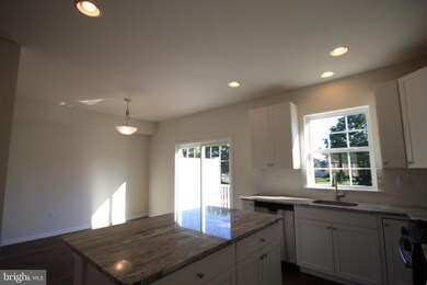 1012 Chapman Cir, Hatfield, PA 19440 - photo 4