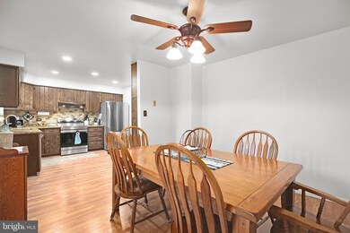 10831 Moore Dr, Manassas, VA 20111 - photo 6