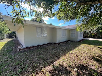 4033 School Cir, Labelle, FL 33935 - photo 3