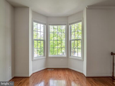 41625 Epping Green Square, Aldie, VA 20105 - photo 6