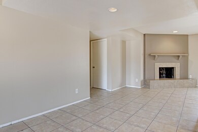 4413 S La Corta Dr, Tempe, AZ 85282 - photo 5
