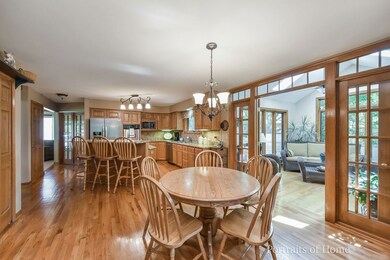 2416 Litchfield Ct, Naperville, IL 60565 - photo 7