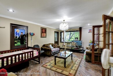 05-Living Room