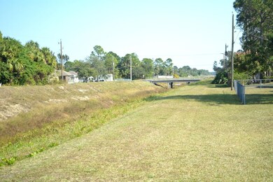 Backs up to Canal