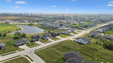 5610 147th St, Urbandale, IA 50323 - photo 2