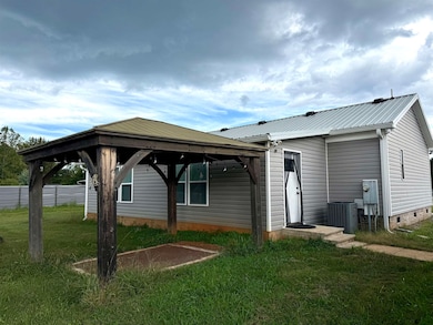 111 Guy Cothran Rd, Inman, SC 29349 - photo 7