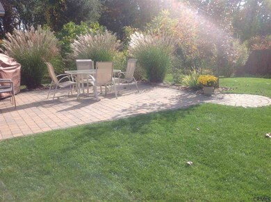 36 Bosher Dr, Albany, NY 12205 - photo 3