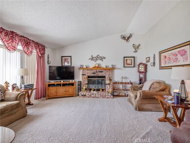 14292 Brentwood Dr, Victorville, CA 92395 - photo 7