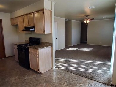 107 W Kent St, Broken Arrow, OK 74012 - photo 3