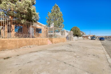 2809 Sacramento Ave, El Paso, TX 79930 - photo 2