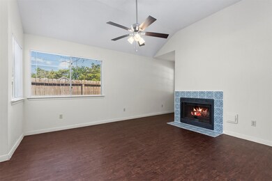 16102 Golden Sands Dr, Houston, TX 77095 - photo 6