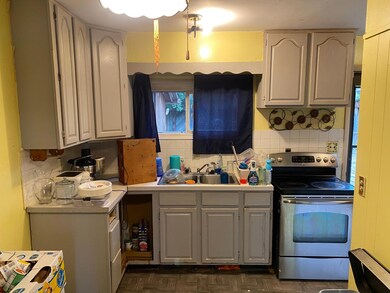 565 Virginia Cir W, Columbus, OH 43213 - photo 7