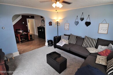 29 E 3rd St, Jim Thorpe, PA 18229 - photo 4