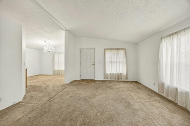 3431 S Pacific Hwy unit SPC 64, Medford, OR 97501 - photo 2