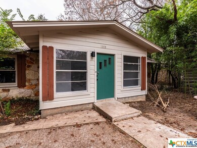 1009 Hillyer St, San Marcos, TX 78666 - photo 3