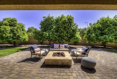 Beauthiful private backyard
