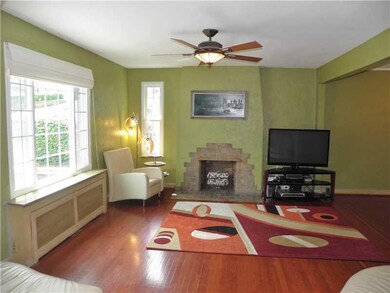 Living Room. Large Living Room w/ Original Ceramic