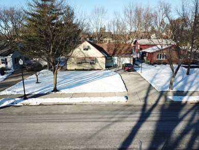 629 E 8th Ave, Naperville, IL 60563 - photo 2