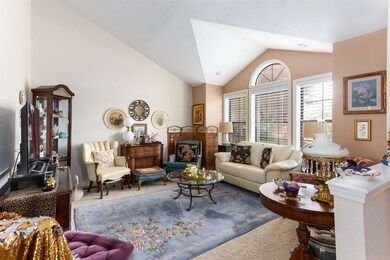 1530 NW Thompson Way, Grants Pass, OR 97526 - photo 4