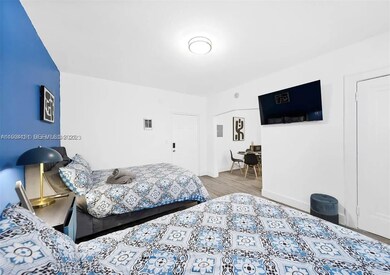 1029 SW 5th St unit 13, Miami, FL 33130 - photo 6