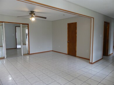 6335 Tran Ln, Pearland, TX 77584 - photo 3